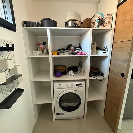 New Apartment, 3 Bedrooms, Sea View شقة