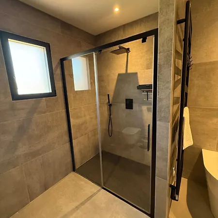 New Apartment, 3 Bedrooms, Sea View *
