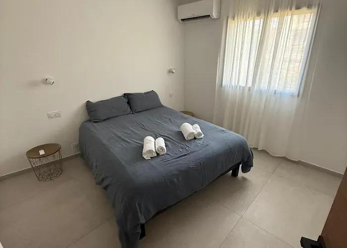 New Apartment, 3 Bedrooms, Sea View *