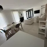 New Apartment, 3 Bedrooms, Sea View Porto-Vecchio (Corsica)