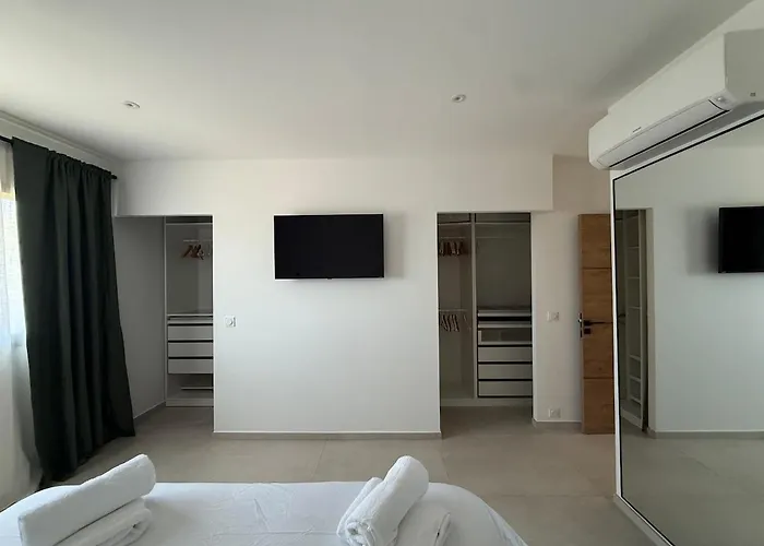 Appartement New Apartment, 3 Bedrooms, Sea View *